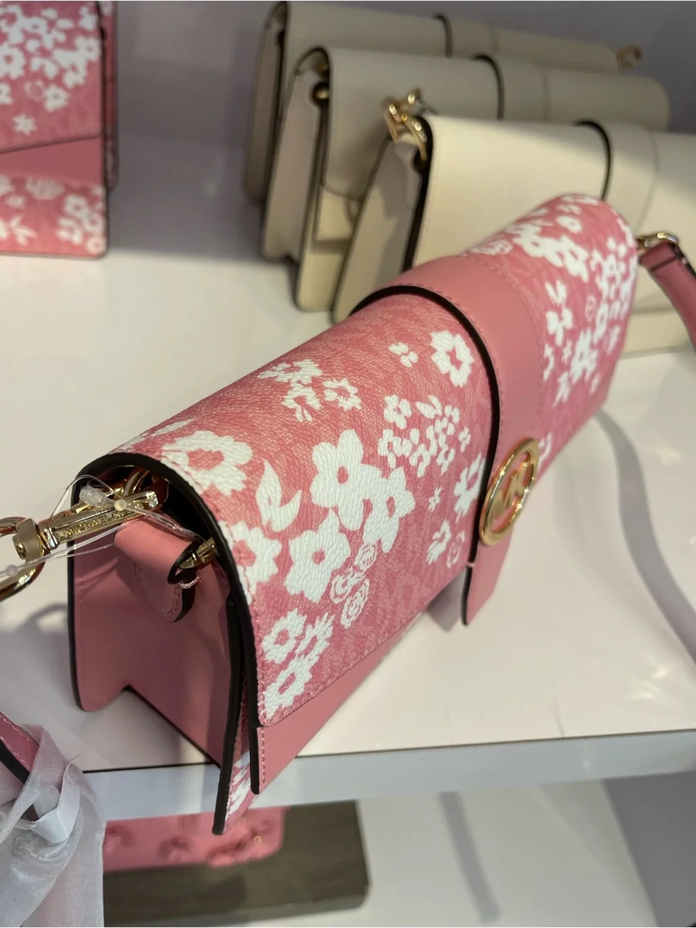 MICHAEL KORS Greenwich Md Printed Signature Logo Convertible Shoulder
Carnation - Picture 10 of 14
